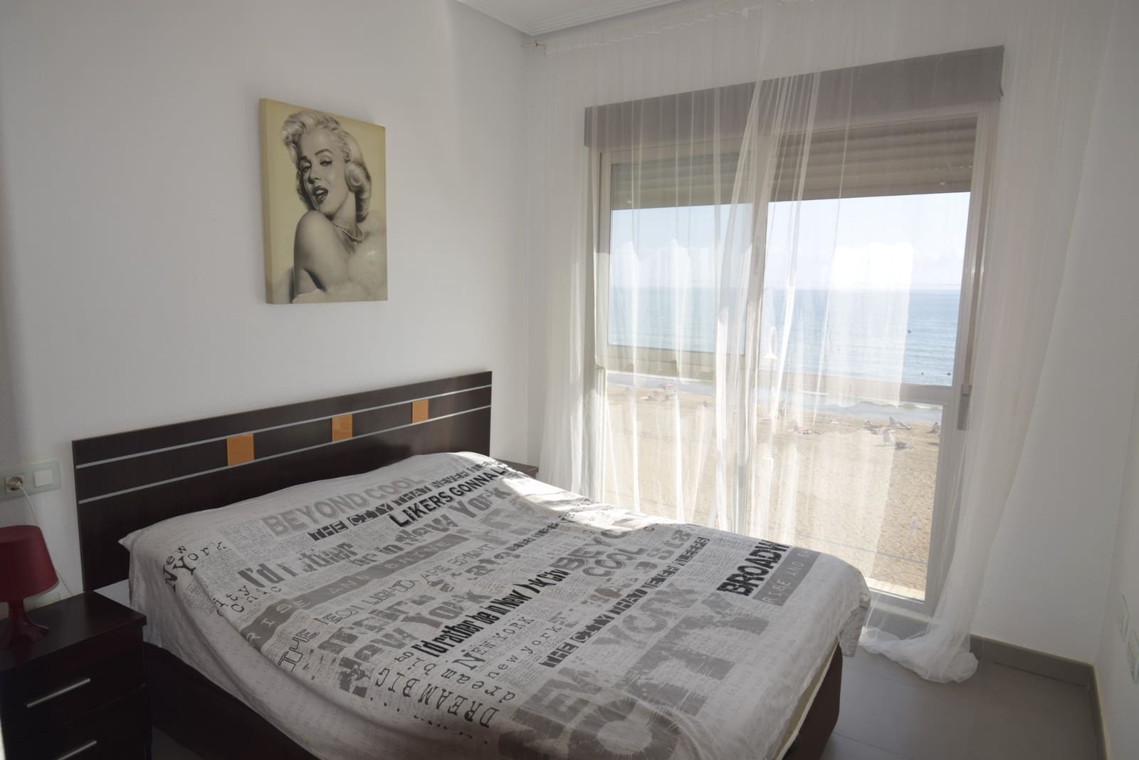 Apartamento de 2 habitaciones en Guardamar del Segura en alquiler - 850 € (Ref: 8047486)