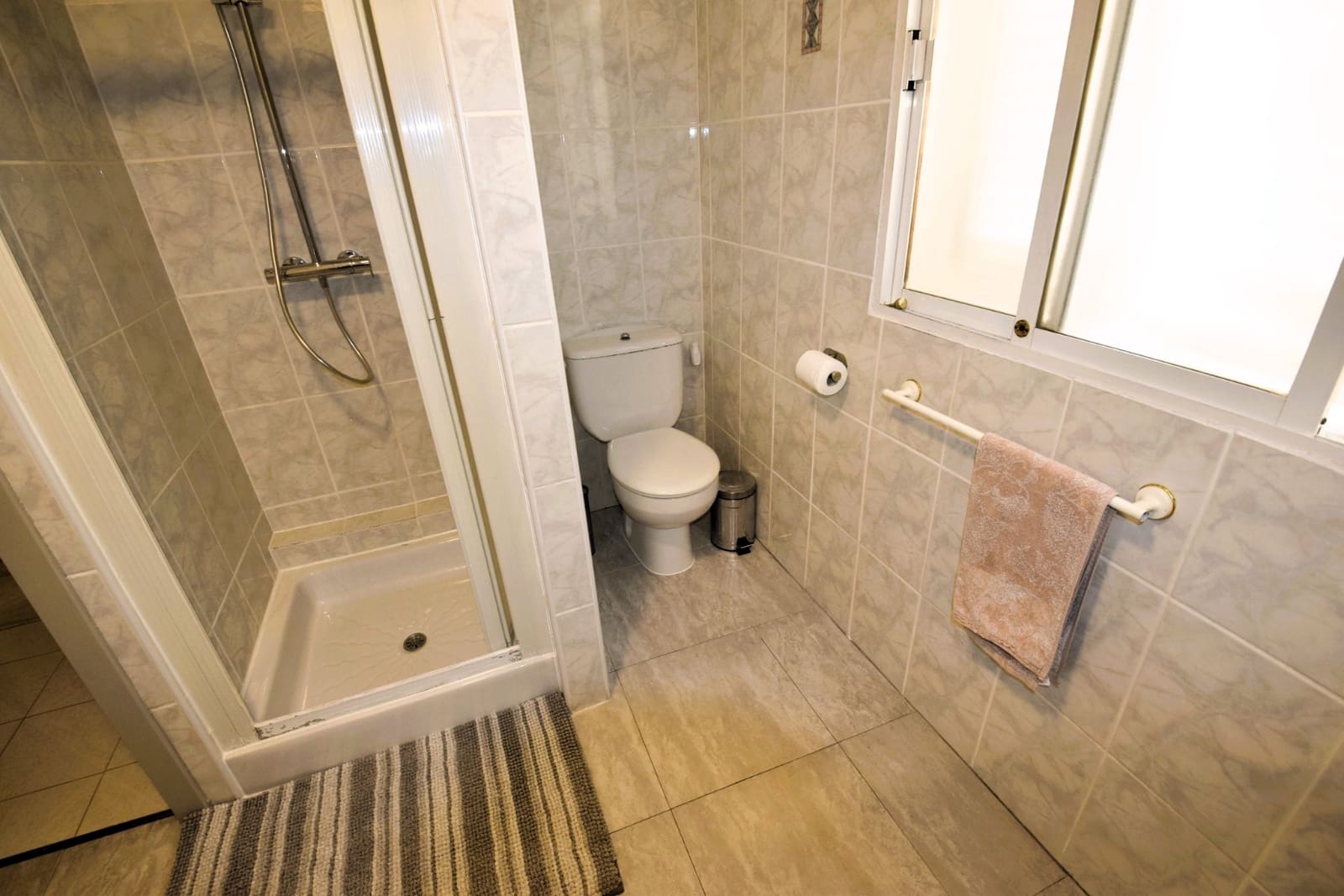 3 camera da letto Villetta a Schiera da affitare come casa vacanza in Guardamar del Segura con piscina - 800 € (Rif: 8085155)