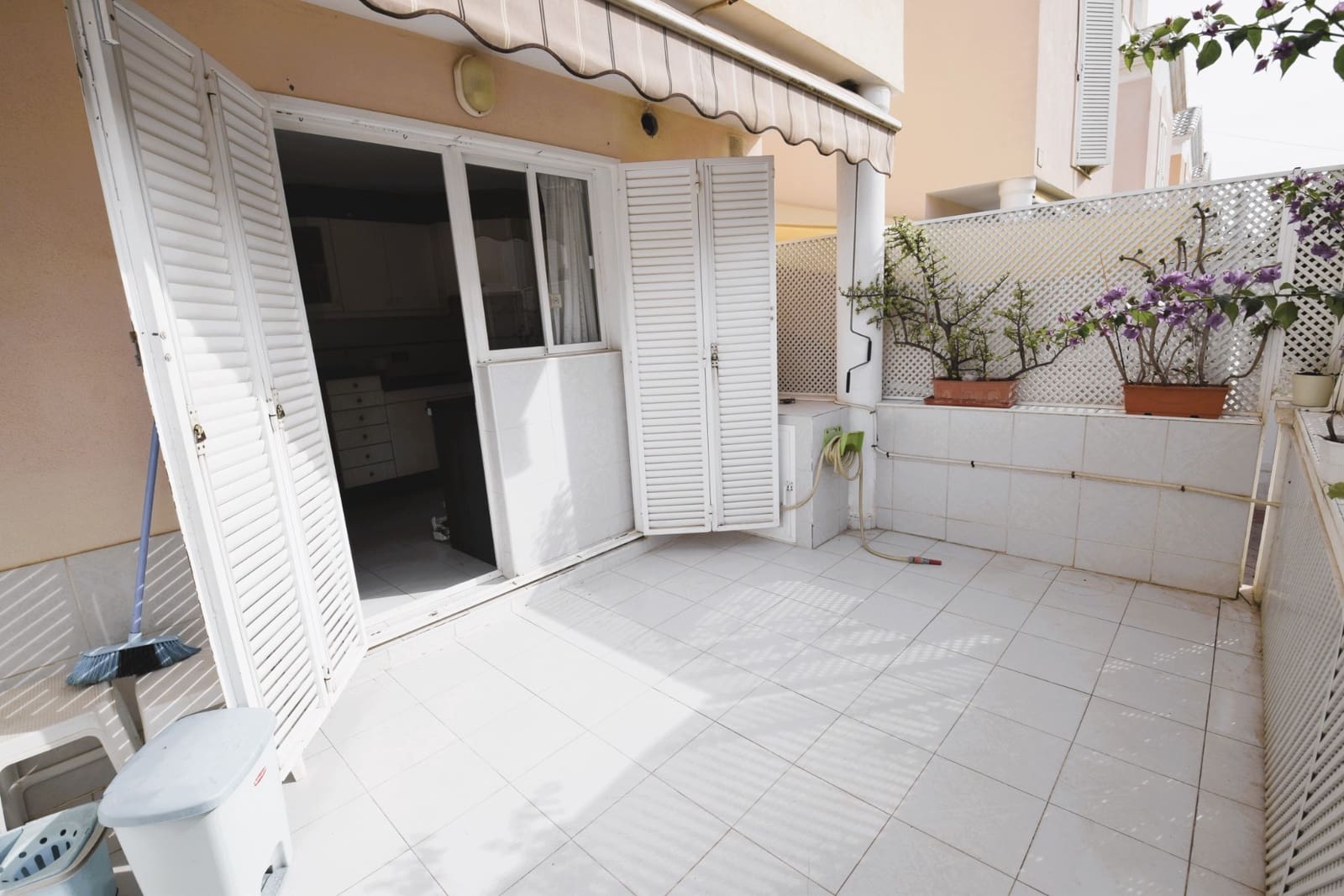 3 camera da letto Villetta a Schiera da affitare come casa vacanza in Guardamar del Segura con piscina - 800 € (Rif: 8085155)