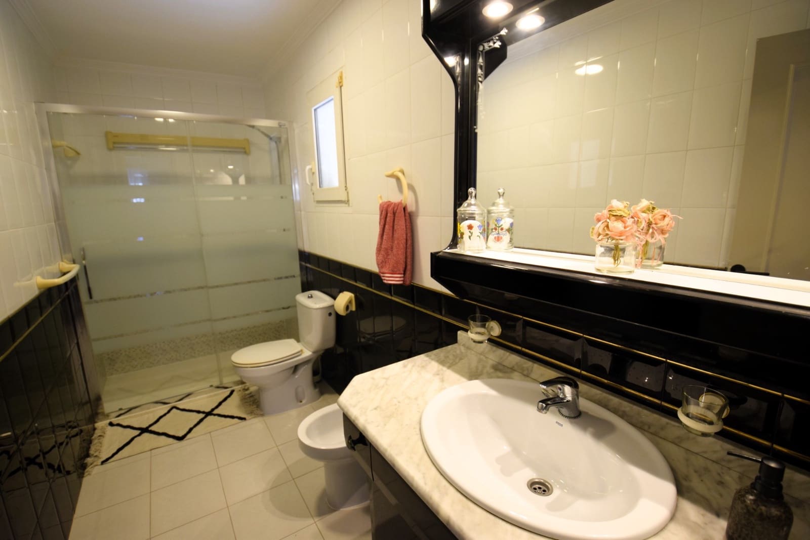 3 camera da letto Villetta a Schiera da affitare come casa vacanza in Guardamar del Segura con piscina - 800 € (Rif: 8085155)