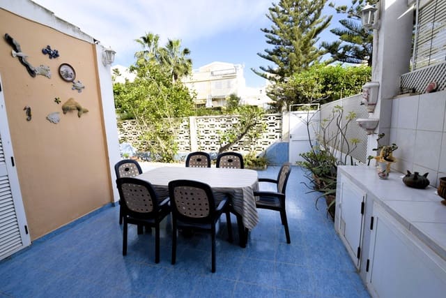   3 soveværelse   ferieRækkehus i El Moncayo, Guardamar del Segura med   swimmingpool   - € 800 (Ref: 8085155)