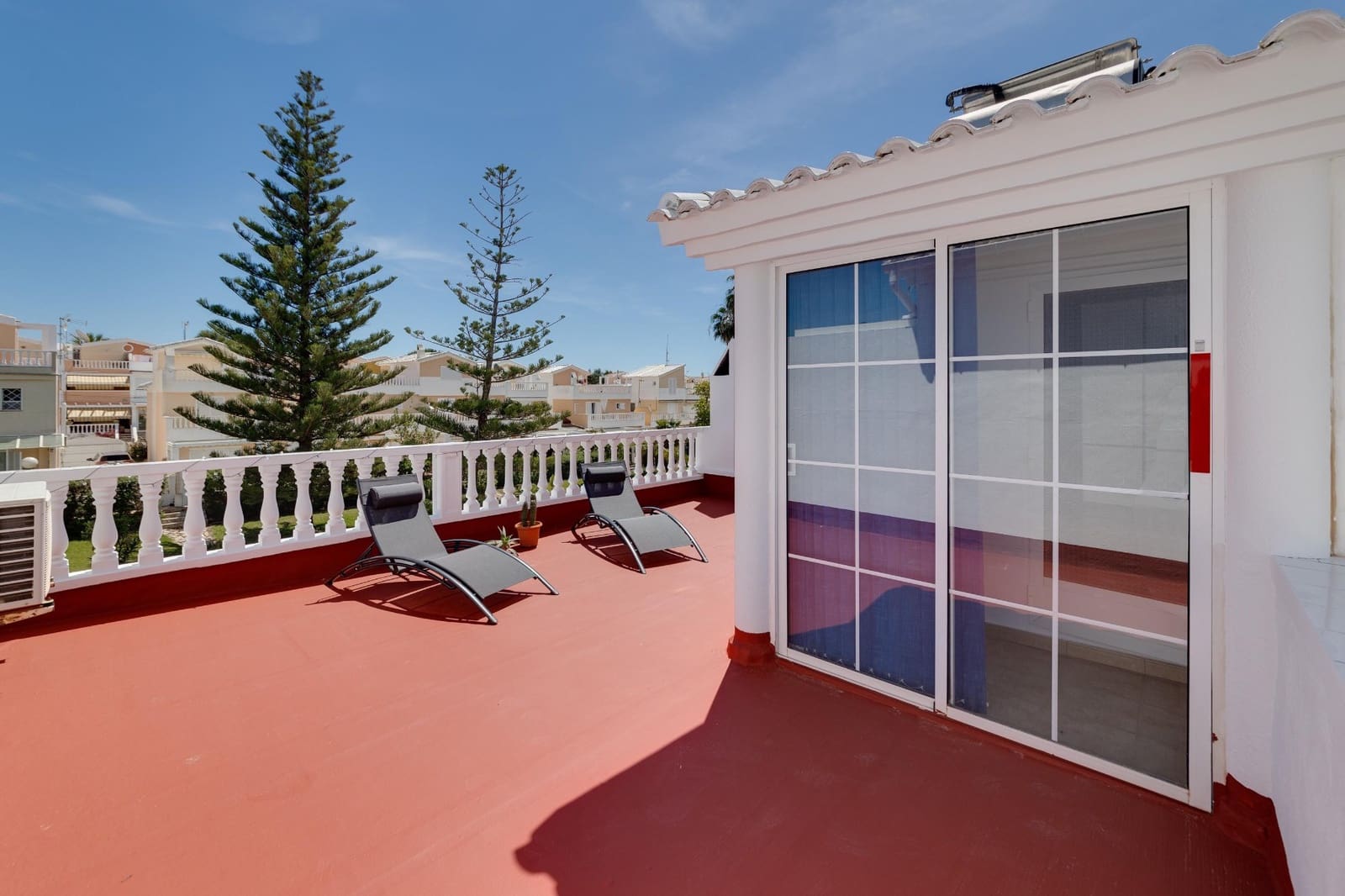 3 camera da letto Villetta a Schiera da affitare come casa vacanza in Guardamar del Segura con piscina - 800 € (Rif: 8085155)