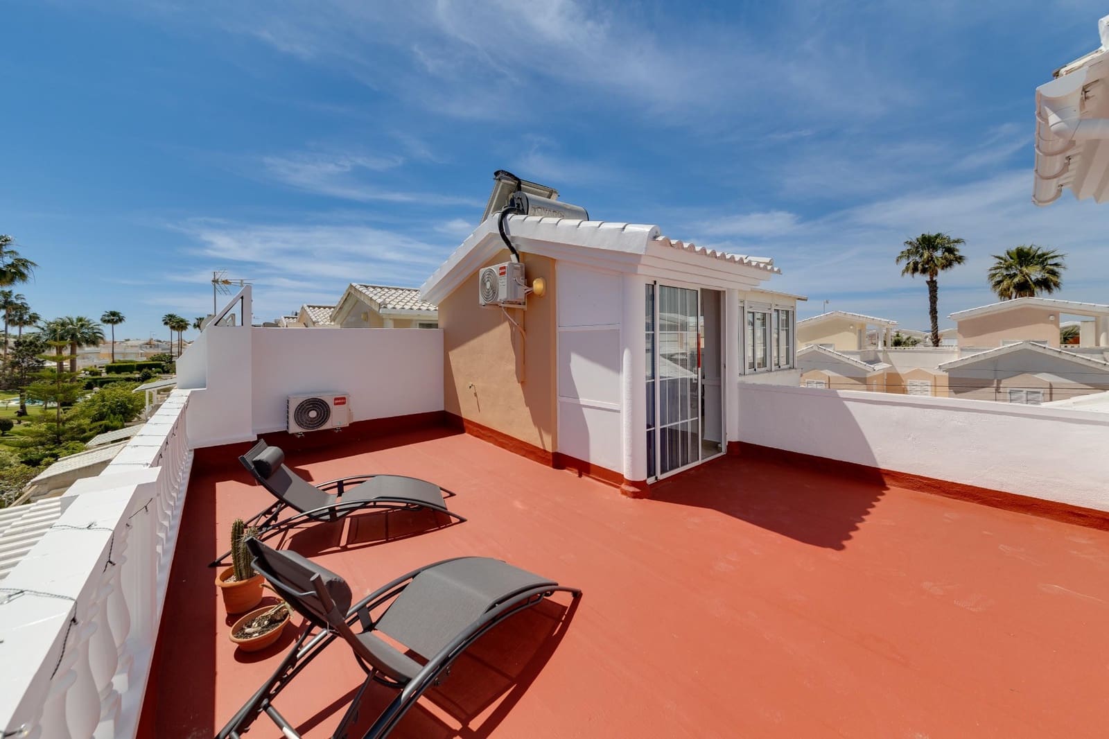 3 camera da letto Villetta a Schiera da affitare come casa vacanza in Guardamar del Segura con piscina - 800 € (Rif: 8085155)