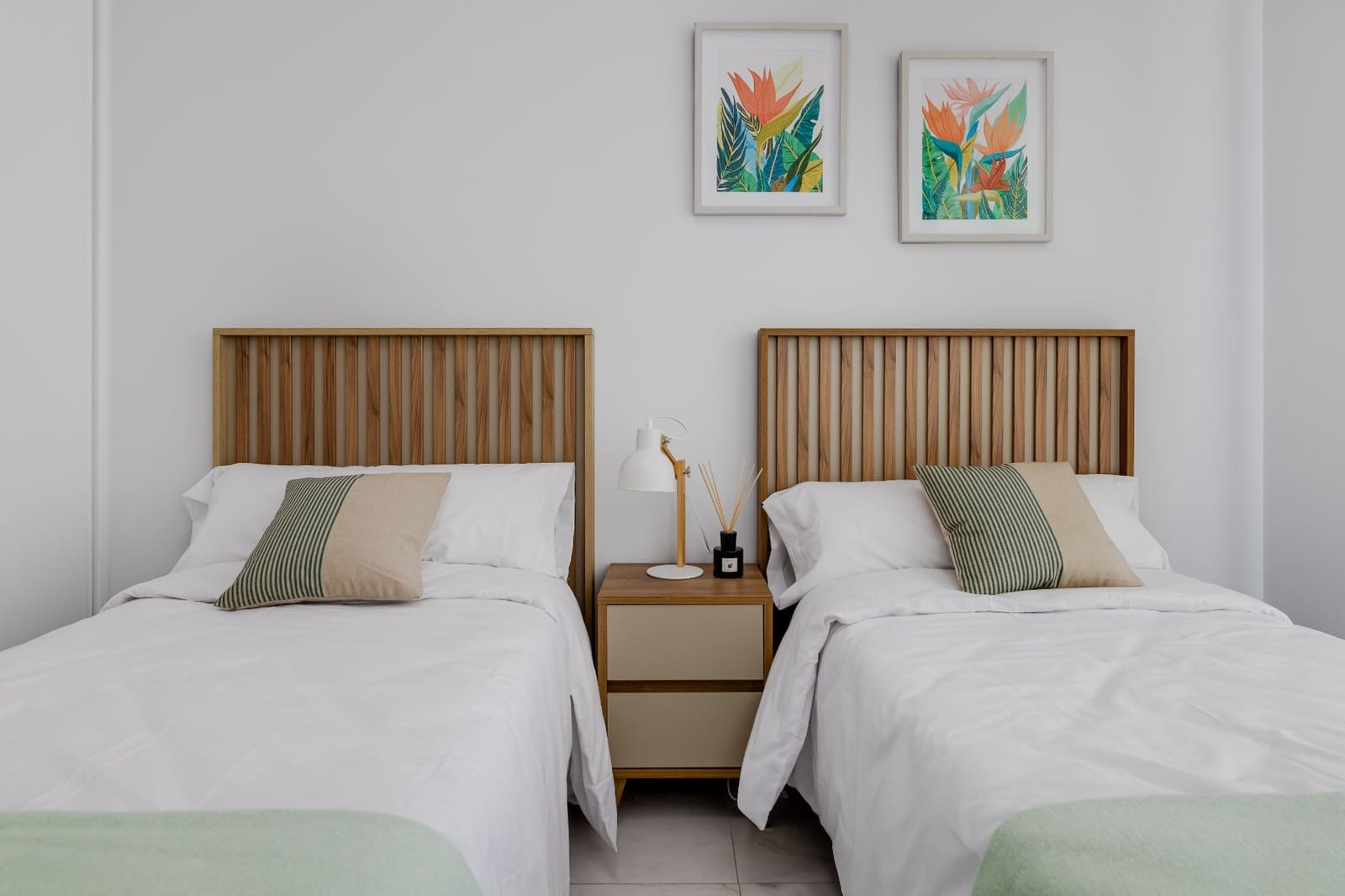 2 makuuhuone Huoneisto myytävänä paikassa Guardamar del Segura mukana uima-altaan 
autotalli - 299 000 € (Ref: 8187895)