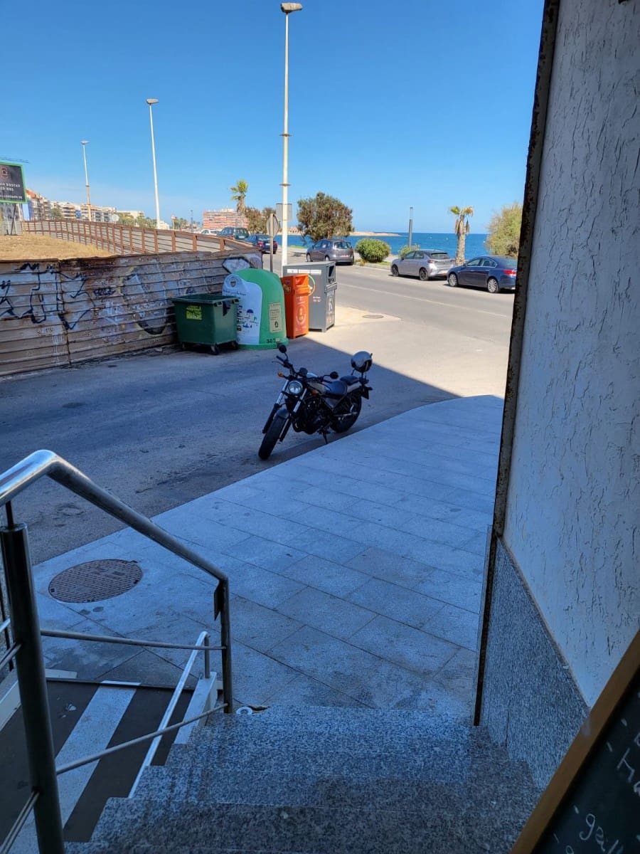 Erhverv til salg i Torrevieja - € 425.000 (Ref: 8197215)