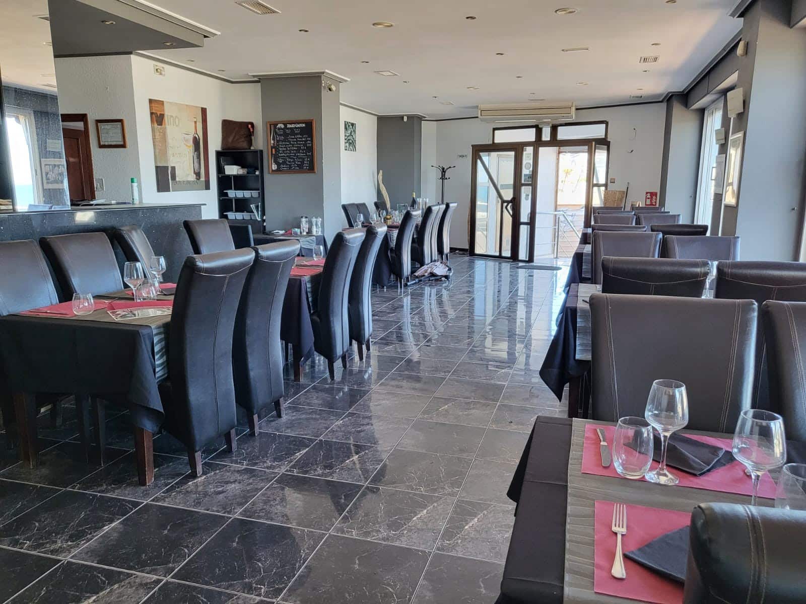 Erhverv til salg i Torrevieja - € 425.000 (Ref: 8197215)