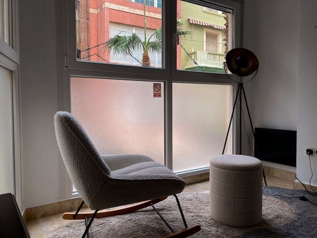 4 camera da letto Appartamento in vendita in Centro - Muelle Pesquero, Torrevieja - 199.000 € (Rif: 8220376)