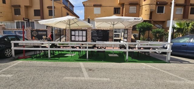 Commercial for sale in Aguas Nuevas, Torrevieja - € 520,000 (Ref: 8410462)