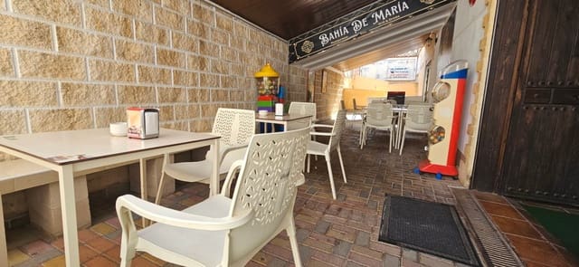 Commercial for sale in Aguas Nuevas, Torrevieja - € 520,000 (Ref: 8410462)