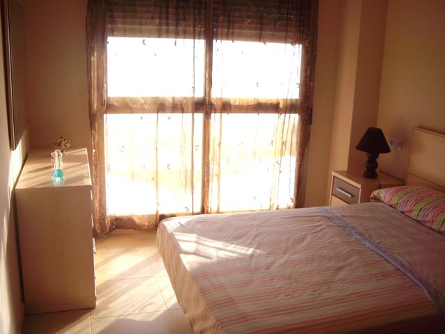 2 soverom Leilighet til salgs i Guardamar Playa, Guardamar del Segura med garasje - € 260 000 (Ref: 8416973)