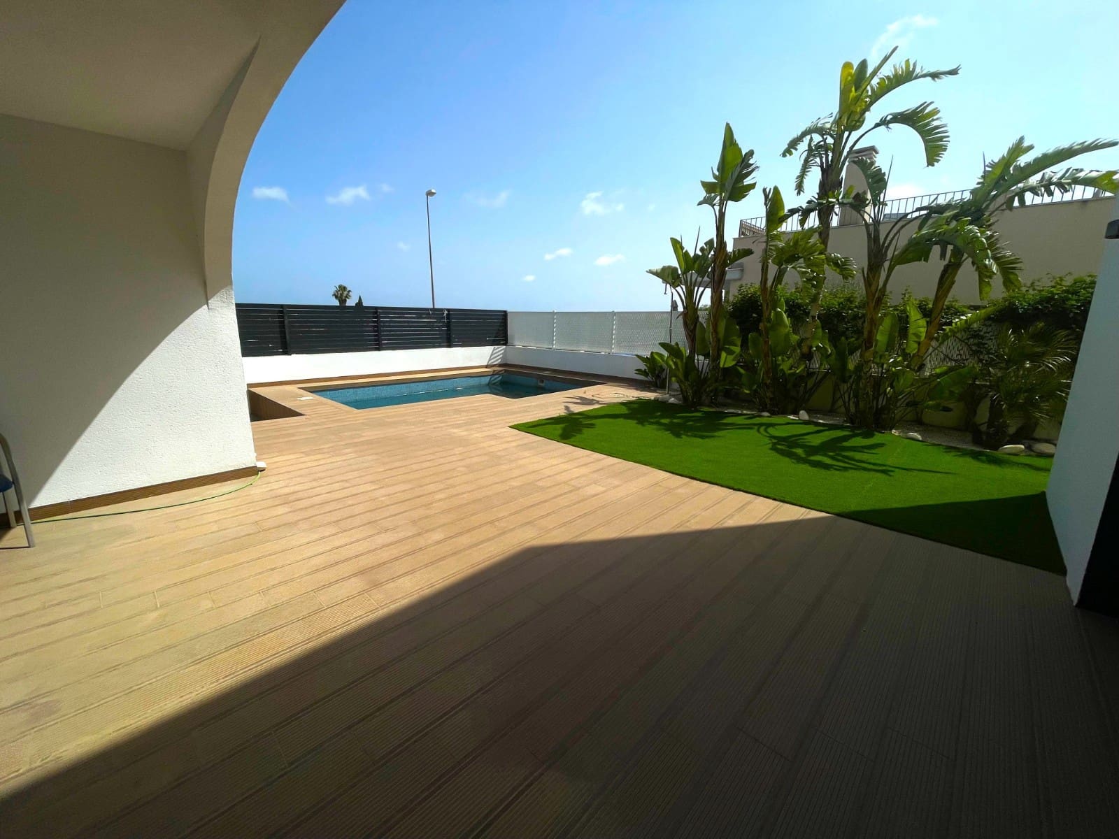 Chalet de 3 habitaciones en Ciudad Quesada en venta con piscina - 694.990 € (Ref: 8478708)