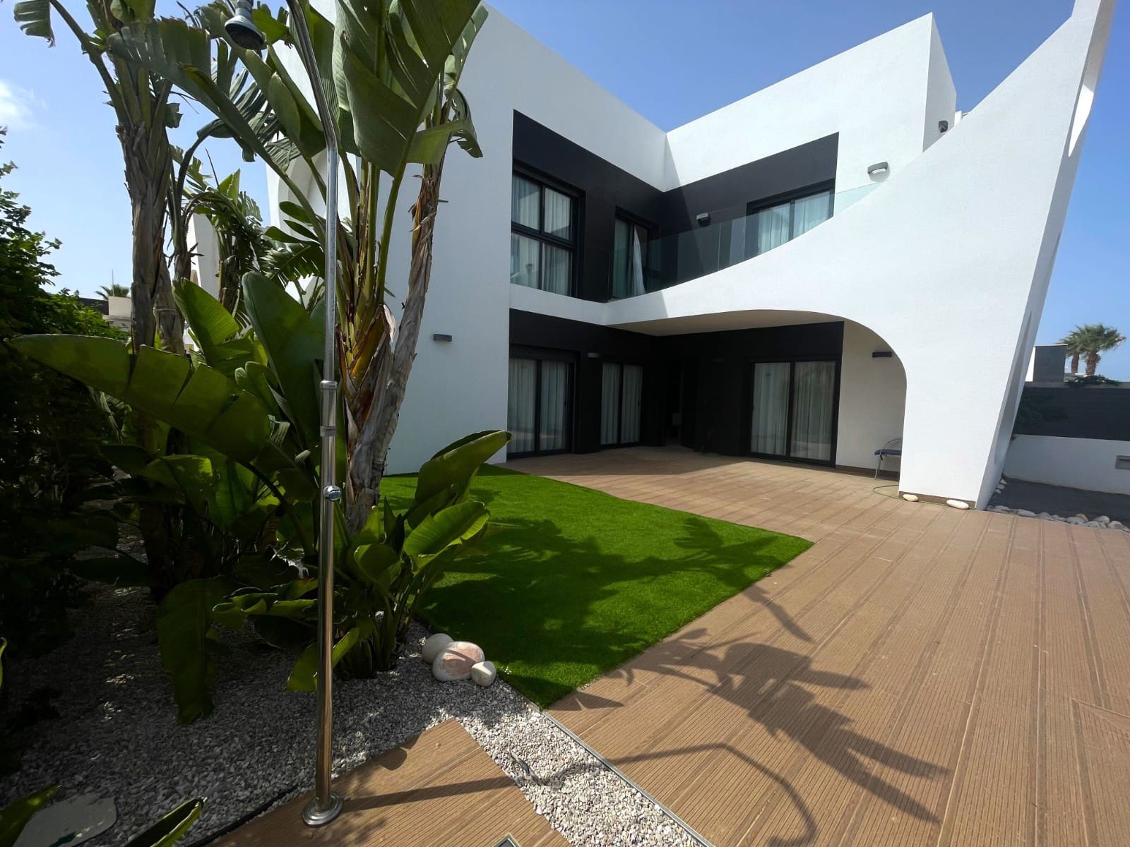 Chalet de 3 habitaciones en Ciudad Quesada en venta con piscina - 694.990 € (Ref: 8478708)