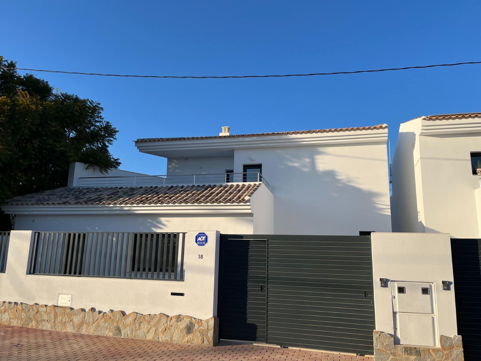 Chalet de 3 habitaciones en San Pedro del Pinatar en venta con piscina - 445.000 € (Ref: 8546278)