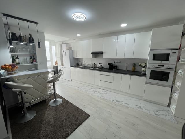 3 soveværelse Lejlighed til salg i Guardamar del Segura - € 189.900 (Ref: 8585561)