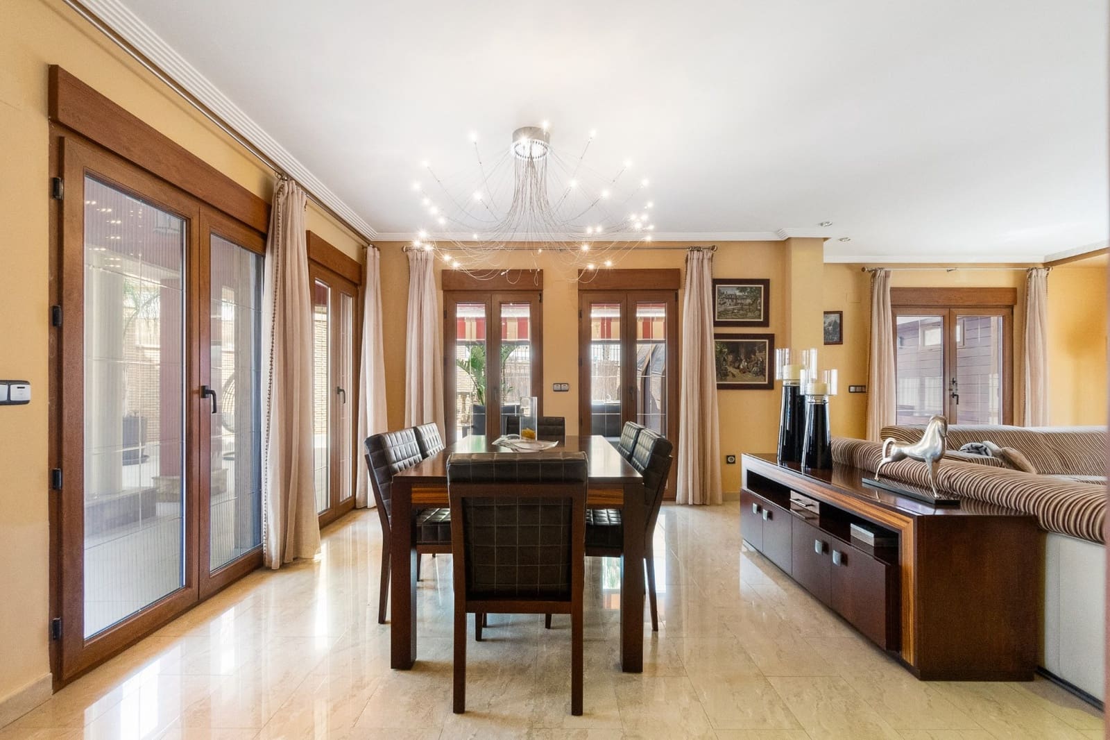 4 bedroom Villa for sale in Orihuela with pool - € 580,000 (Ref: 8595746)