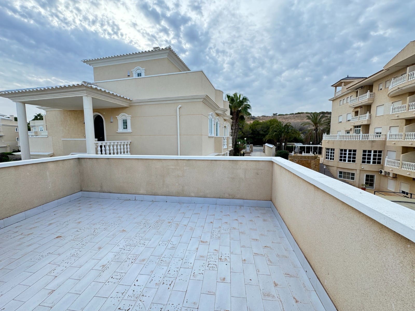 3 soveværelse Lejlighed til salg i Guardamar del Segura med swimmingpool garage - € 350.000 (Ref: 8628493)