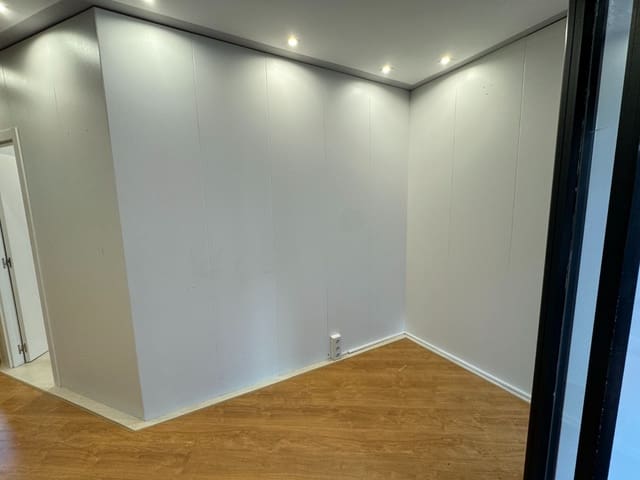 1 bedroom Commercial for sale in Zona Pueblo, Guardamar del Segura - € 220,000 (Ref: 8647441)