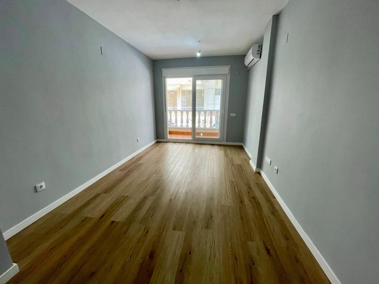 2 makuuhuone Huoneisto myytävänä paikassa Torrevieja - 154 990 € (Ref: 8651318)