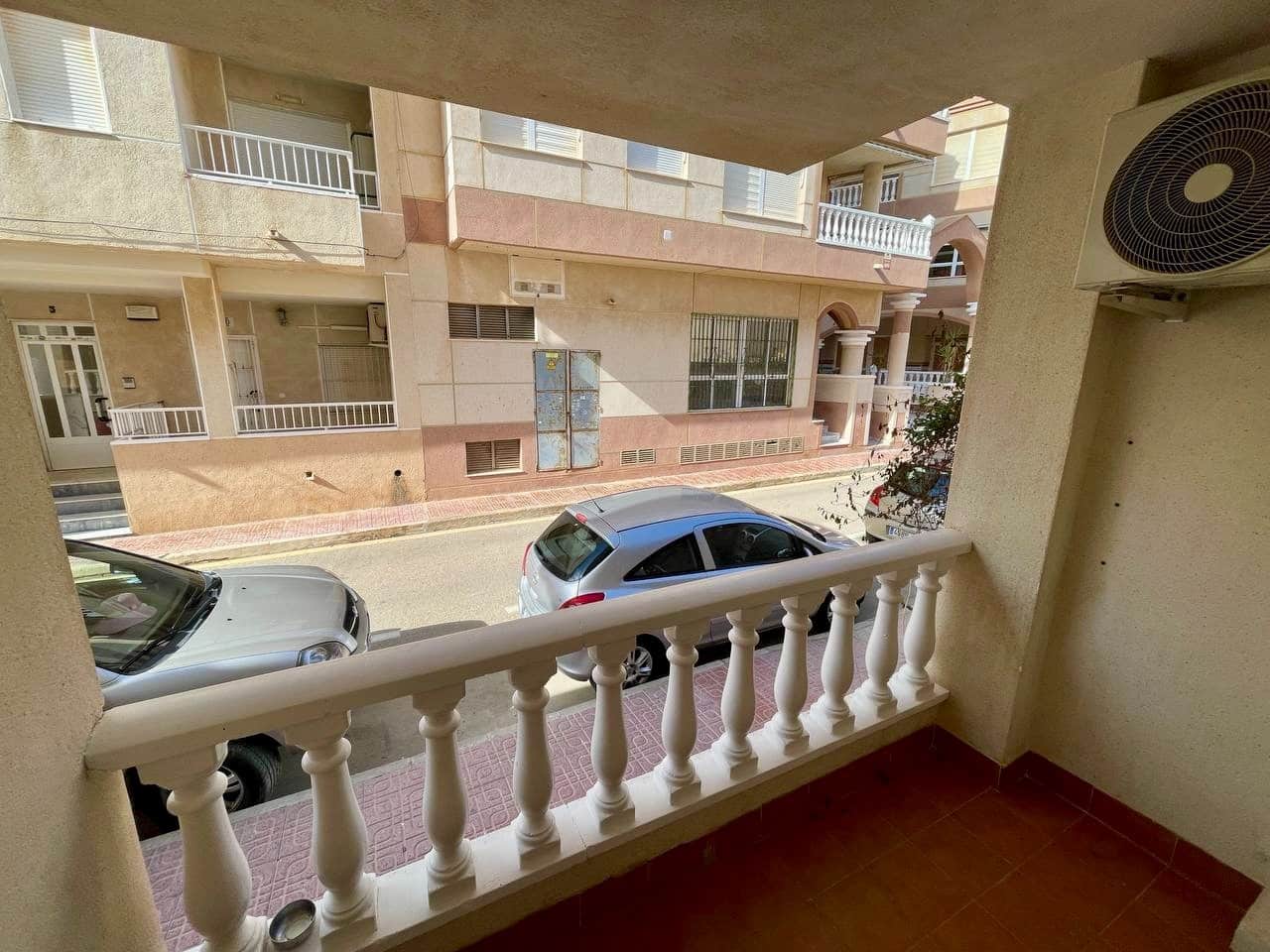 2 makuuhuone Huoneisto myytävänä paikassa Torrevieja - 154 990 € (Ref: 8651318)