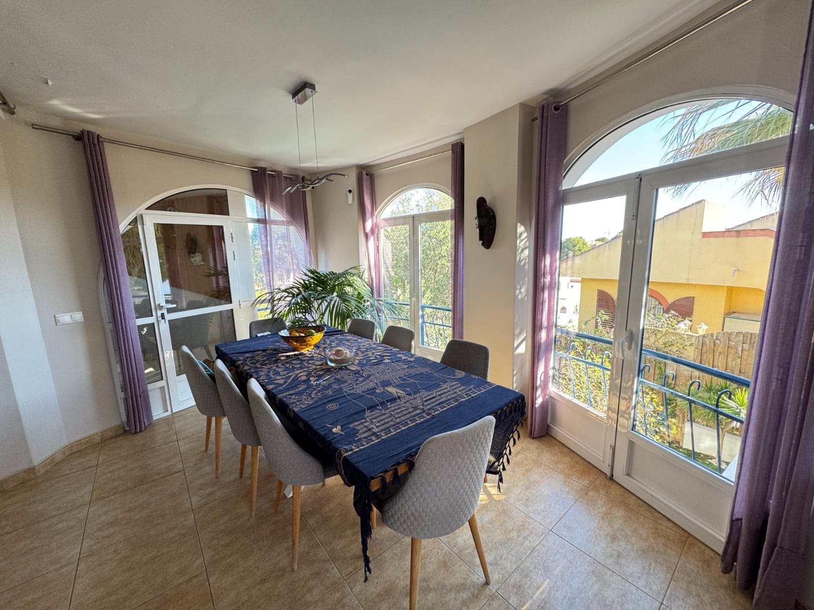 5 bedroom Villa for sale in La Zenia with pool - € 850,000 (Ref: 8803869)