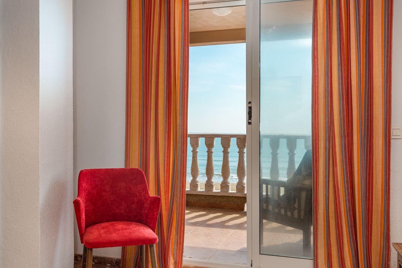 7 sypialnia Willa na sprzedaż w Guardamar del Segura - 949 900 € (Ref: 8820649)