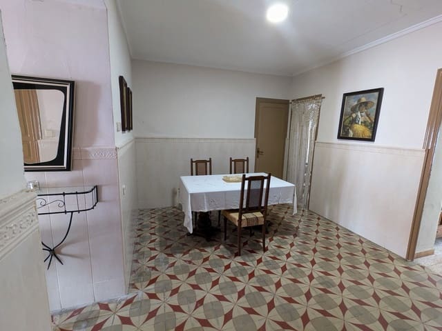 5 makuuhuone Omakotitalo myytävänä paikassa Zona Pueblo, Guardamar del Segura mukana 
autotalli - 289 900 € (Ref: 8906911)