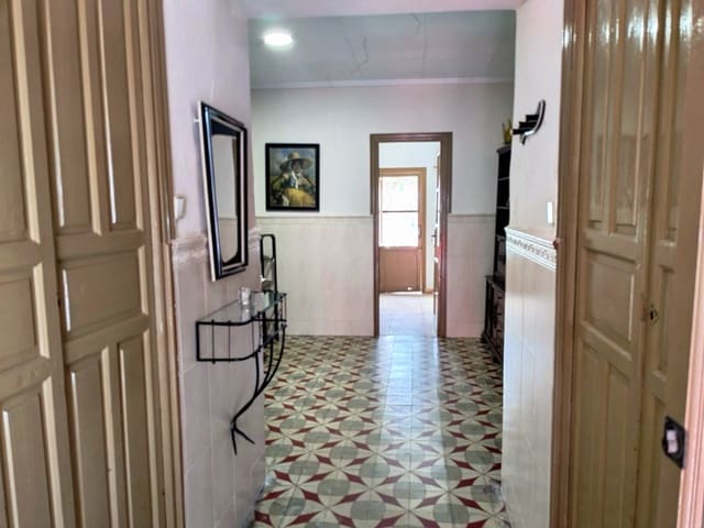 5 makuuhuone Omakotitalo myytävänä paikassa Zona Pueblo, Guardamar del Segura mukana 
autotalli - 289 900 € (Ref: 8906911)