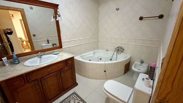 3 makuuhuone Huoneisto myytävänä paikassa Guardamar Playa, Guardamar del Segura - 269 000 € (Ref: 8931340)