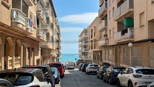 3 makuuhuone Huoneisto myytävänä paikassa Guardamar Playa, Guardamar del Segura - 269 000 € (Ref: 8931340)