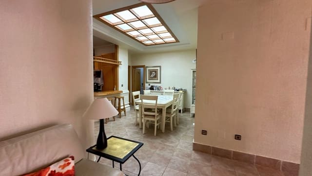 3 makuuhuone Huoneisto myytävänä paikassa Guardamar Playa, Guardamar del Segura - 269 000 € (Ref: 8931340)