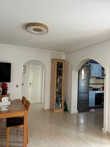 Chalet de 3 habitaciones en Benijófar en venta con piscina - 350.000 € (Ref: 8981917)