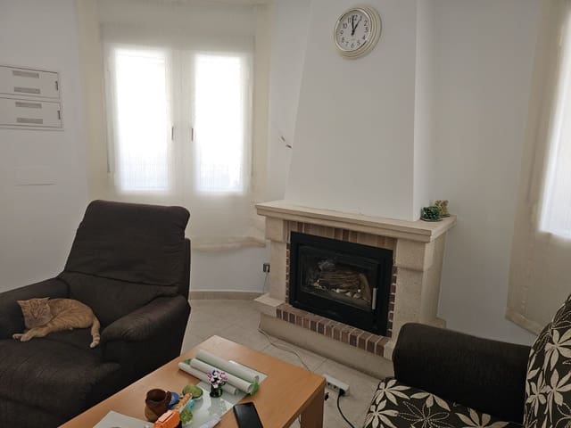 Chalet de 3 habitaciones en Benijófar en venta con piscina - 350.000 € (Ref: 8981917)