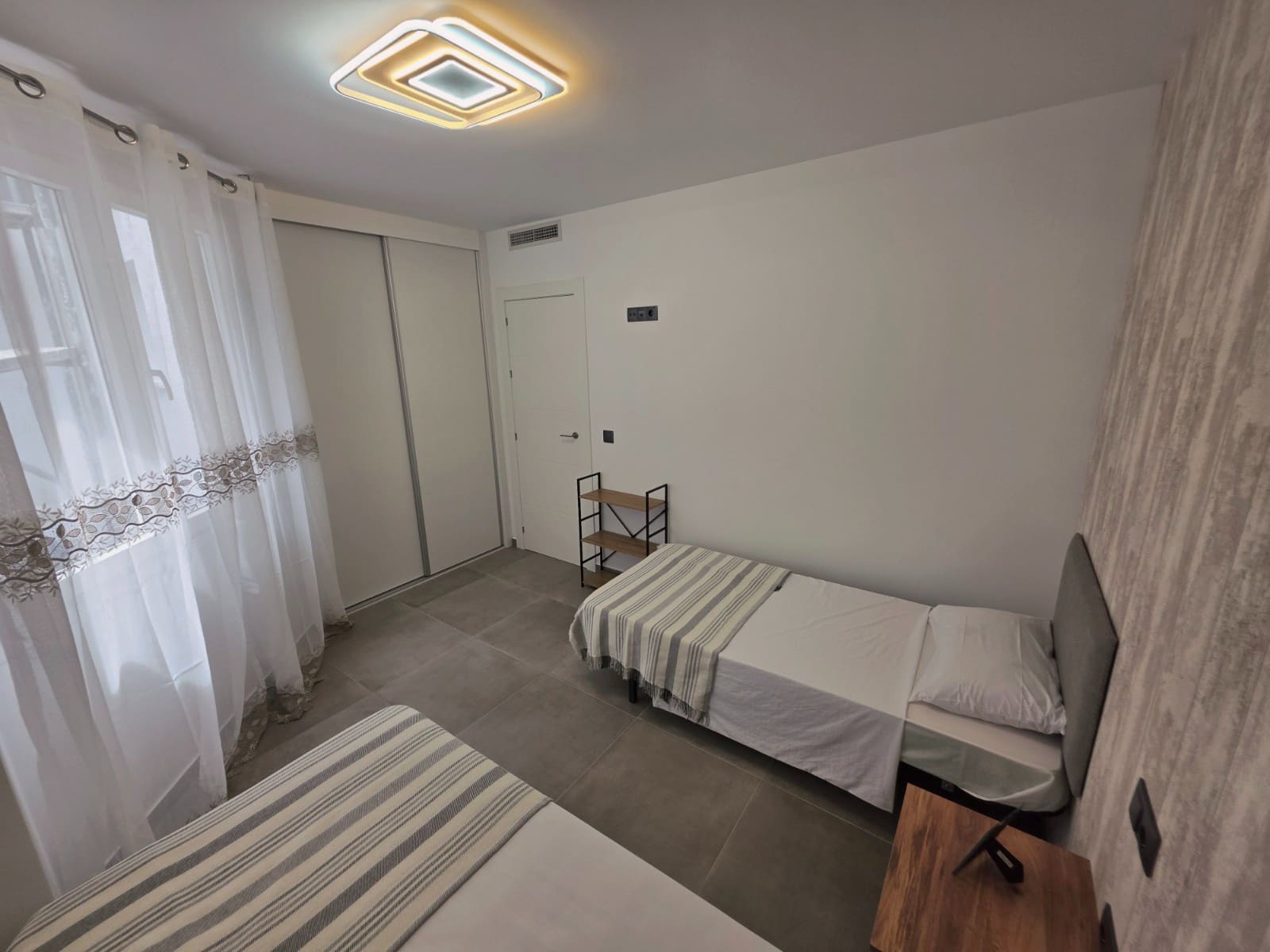 3 soveværelse Lejlighed til salg i Torrevieja - € 559.000 (Ref: 8992022)