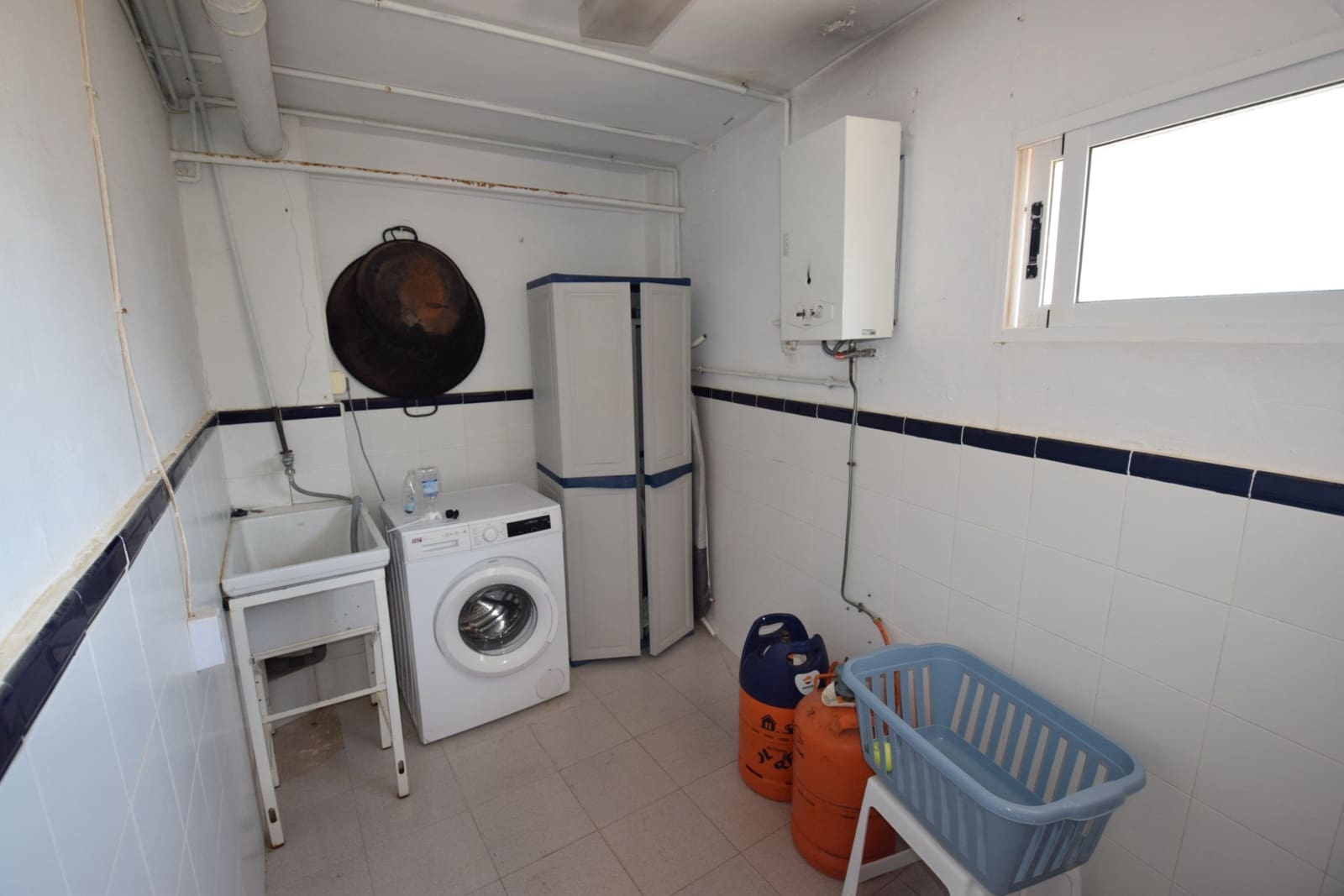 7 sypialnia Willa na sprzedaż w Guardamar del Segura z basenem garażem - 730 000 € (Ref: 9100114)