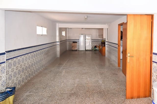 7 sovrum Villa till salu i Guardamar Playa, Guardamar del Segura med pool garage - 730 000 € (Ref: 9100114)