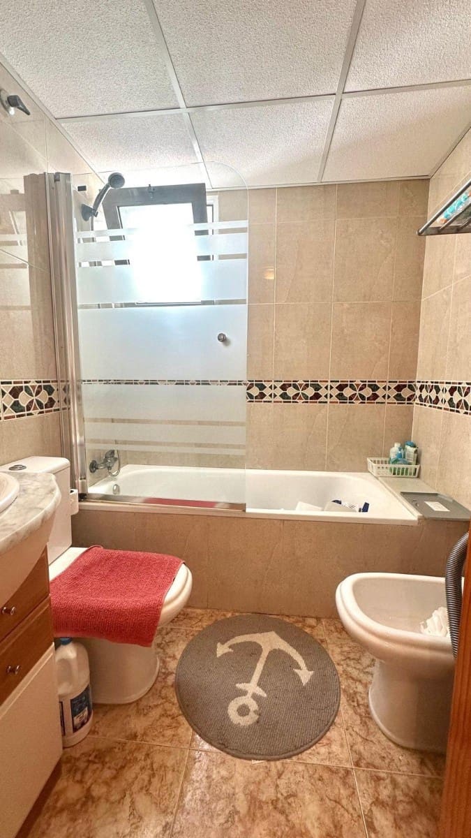 2 quarto Penthouse para venda em Torrevieja - 215 000 € (Ref: 9102752)