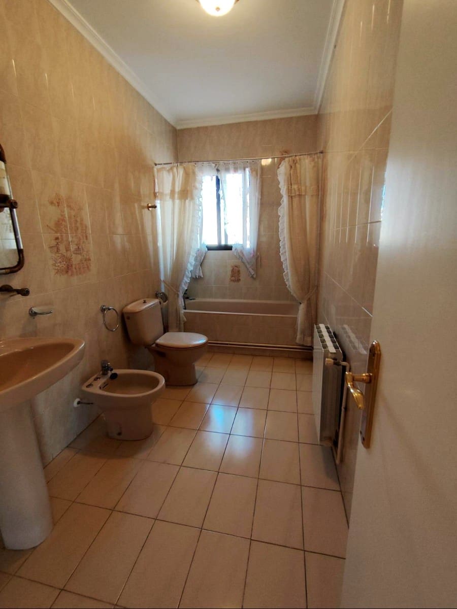 4 sypialnia Willa na sprzedaż w Torrevieja - 330 000 € (Ref: 9103984)