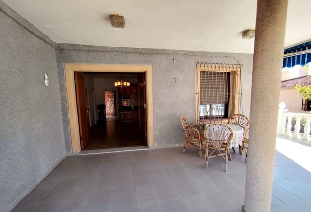 4 soveværelse Villa til salg i Nueva Torrevieja, Torrevieja - € 330.000 (Ref: 9103984)