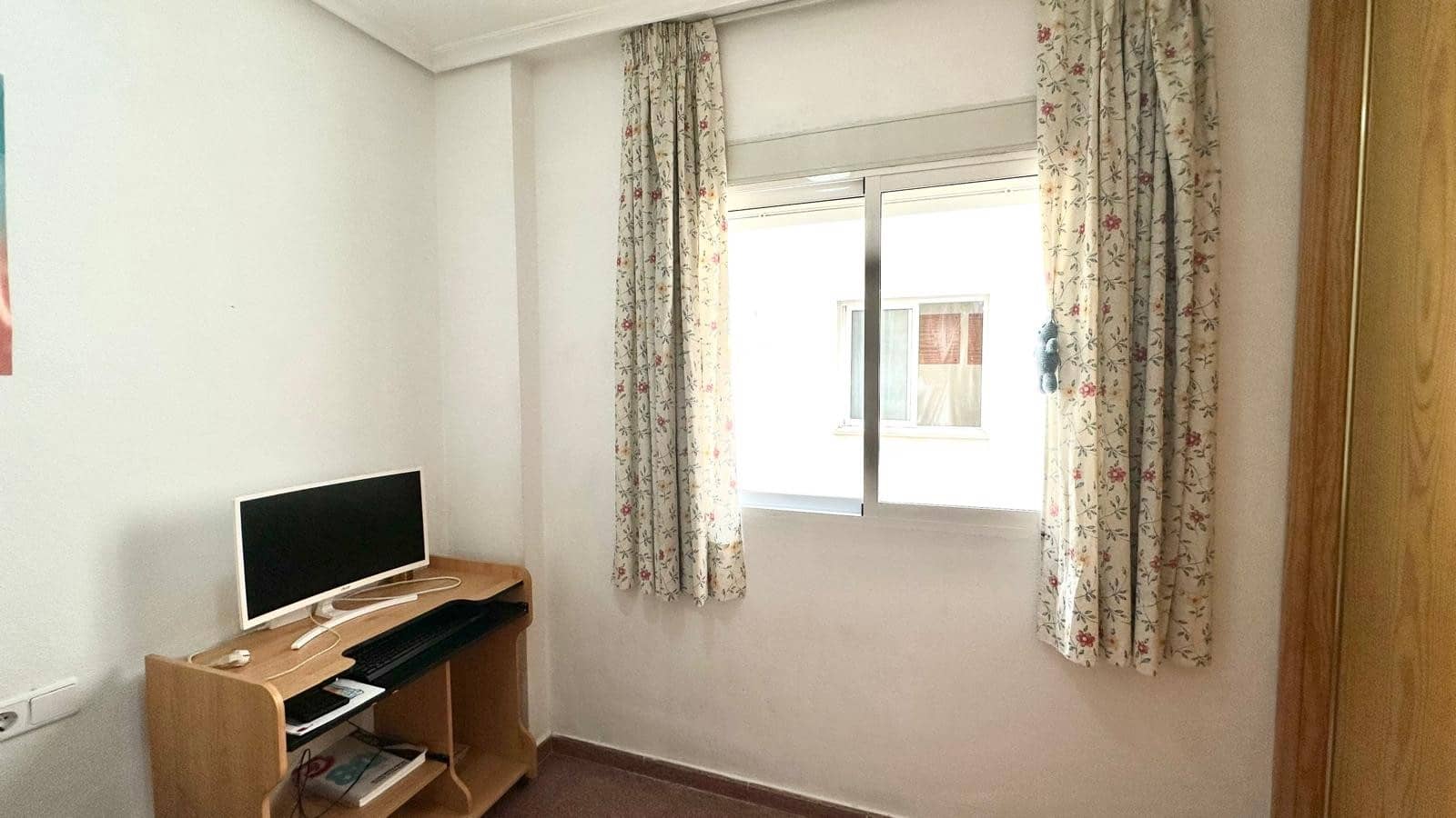 3 soveværelse Lejlighed til salg i Torrevieja - € 129.900 (Ref: 9142265)