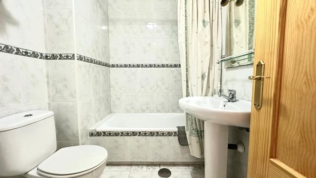 3 soveværelse Lejlighed til salg i Parque Acuático - Sector 25, Torrevieja - € 129.900 (Ref: 9142265)