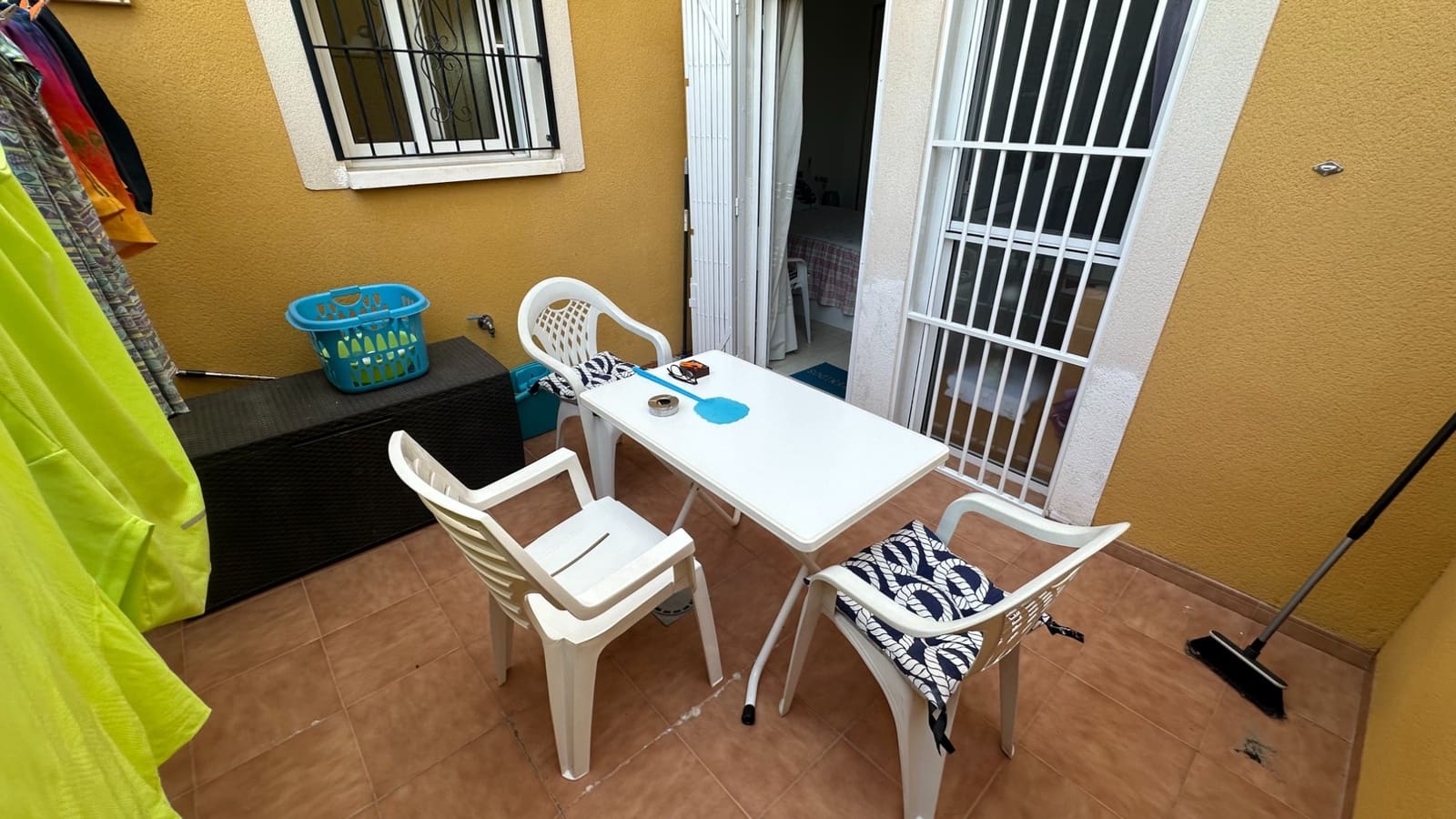 2 soveværelse Bungalow til salg i Daya Nueva med swimmingpool - € 125.000 (Ref: 9184593)