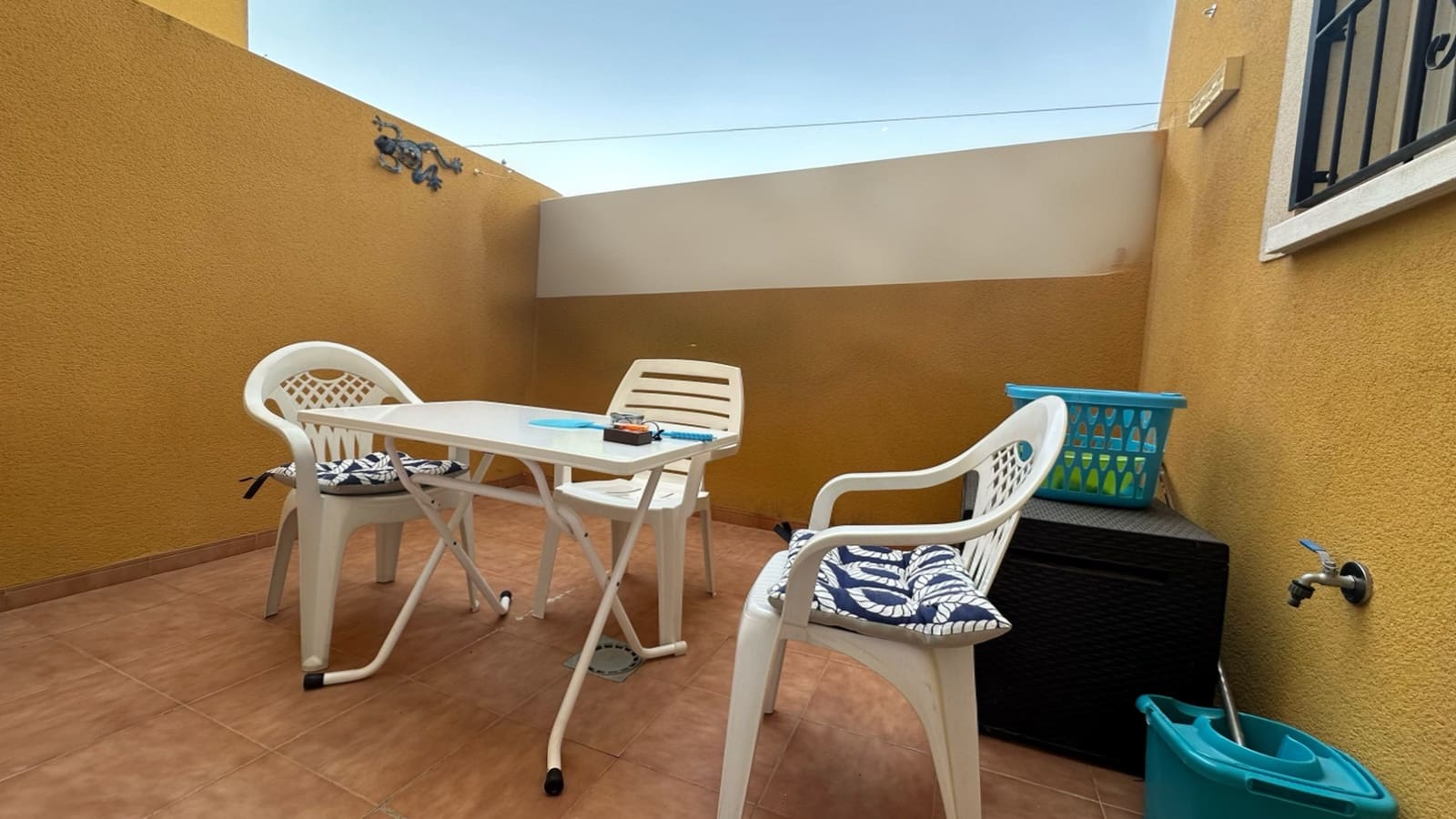 2 soveværelse Bungalow til salg i Daya Nueva med swimmingpool - € 125.000 (Ref: 9184593)