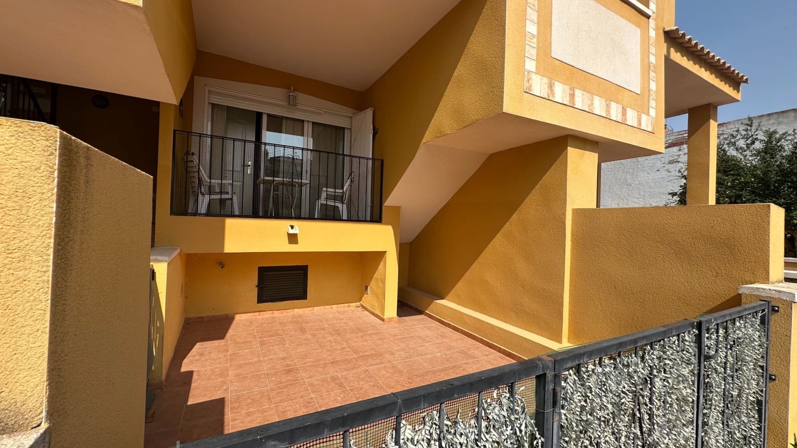 2 soveværelse Bungalow til salg i Daya Nueva med swimmingpool - € 125.000 (Ref: 9184593)