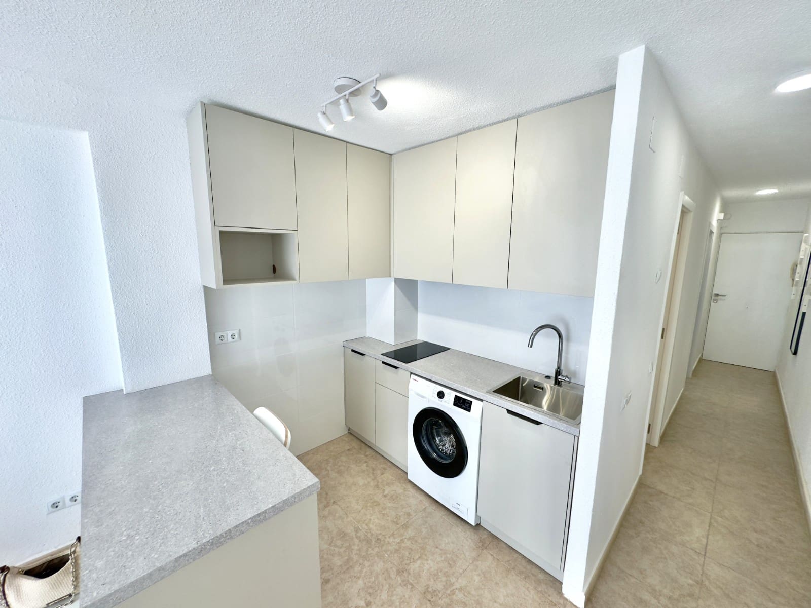 1 sypialnia Apartament na sprzedaż w Guardamar del Segura z basenem - 109 900 € (Ref: 9238776)