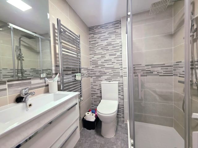 1 quarto Apartamento para venda em El Moncayo - El Pòrtic, Guardamar del Segura com piscina - 89 000 € (Ref: 9247700)