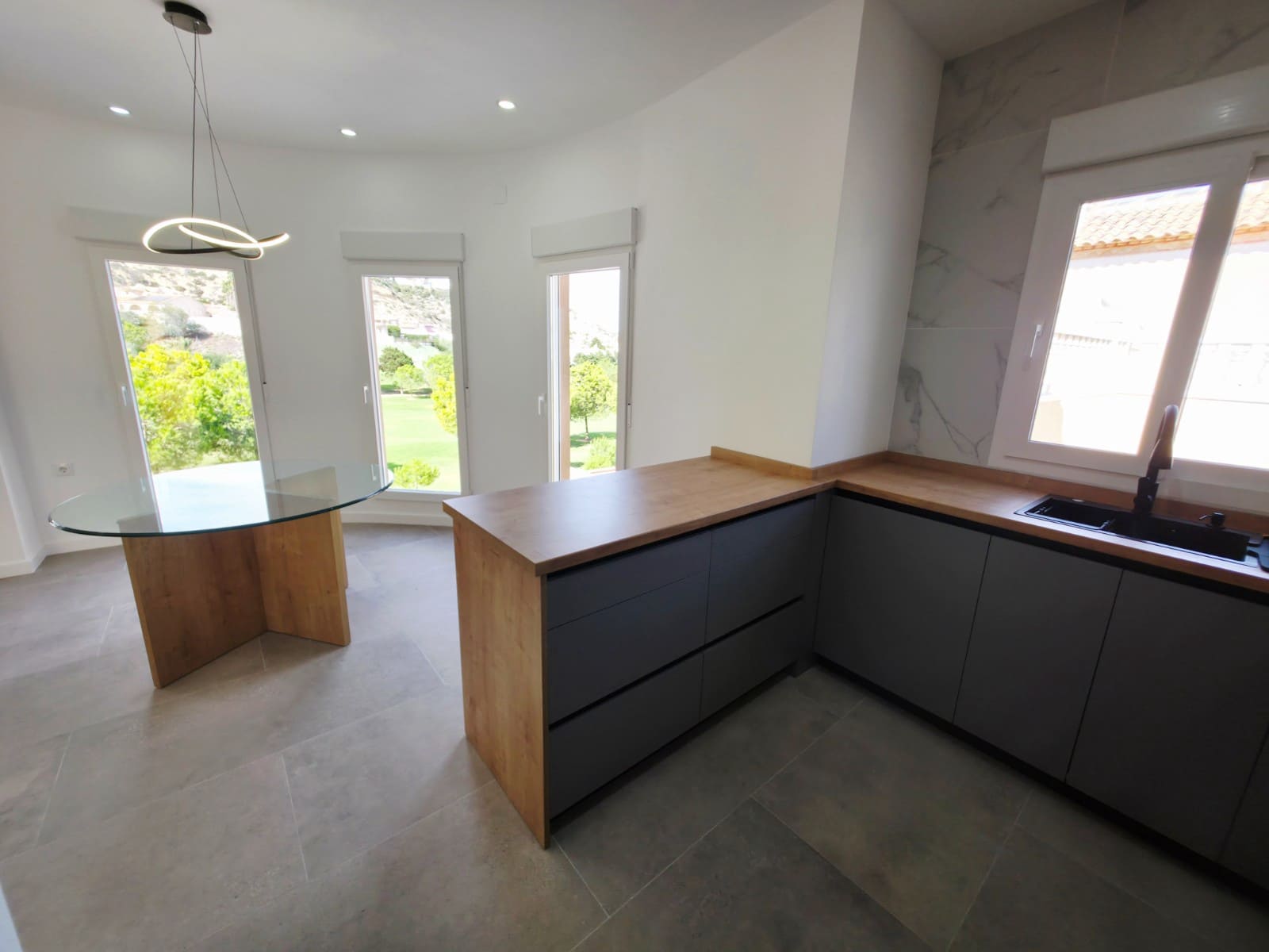 3 makuuhuone Huvila myytävänä paikassa Ciudad Quesada mukana uima-altaan - 515 000 € (Ref: 9337244)