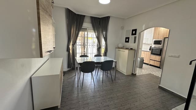 3 chambre Bungalow à vendre à El Raso, Guardamar del Segura avec piscine - 214 900 € (Ref: 9345342)