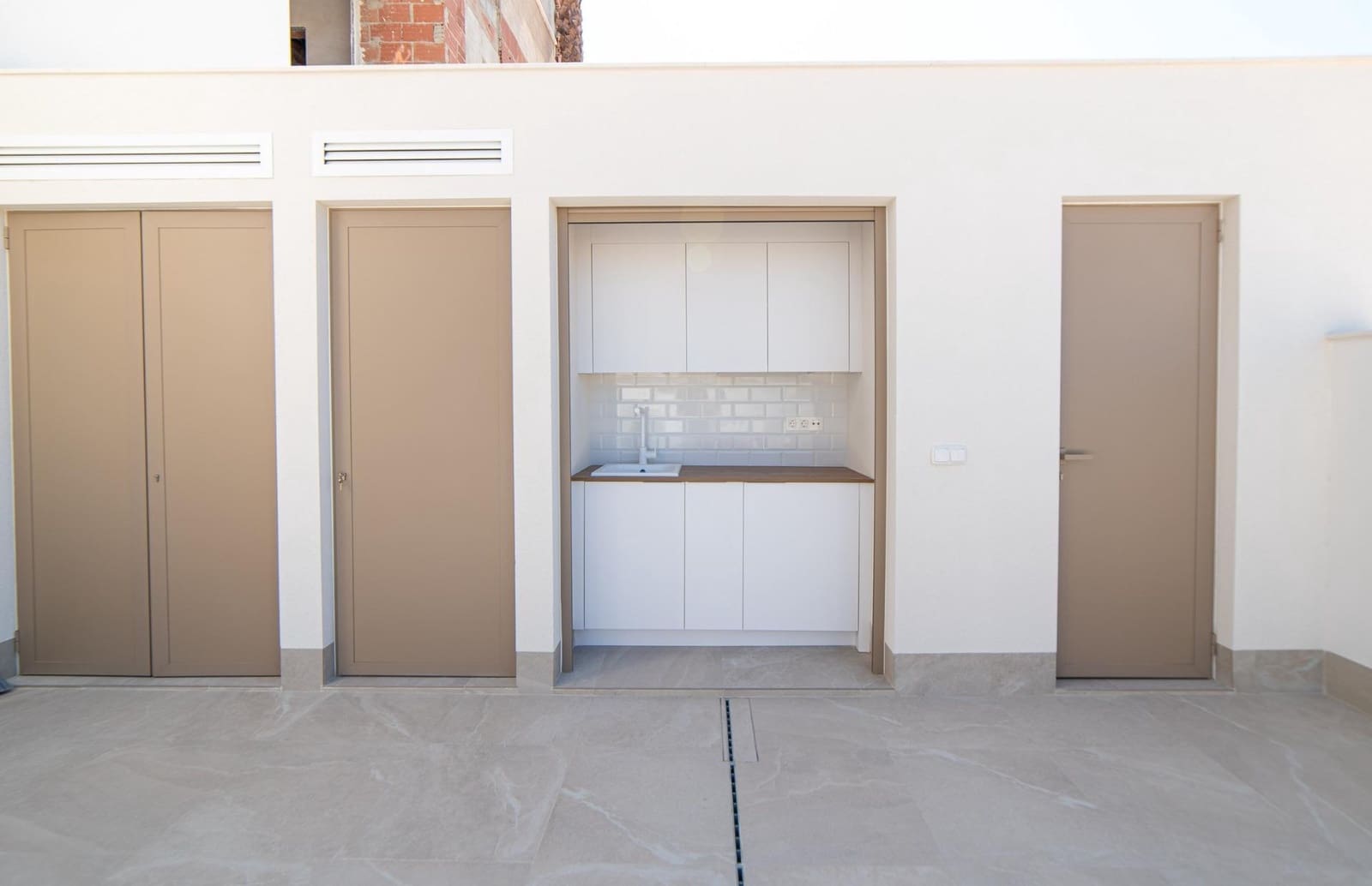 3 bedroom Villa for sale in Rojales with pool - € 435,000 (Ref: 9384891)