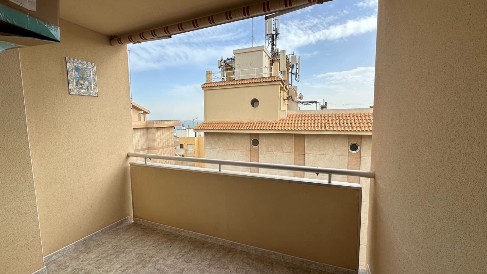 Apartamento de 2 habitaciones en Guardamar del Segura en venta con garaje - 199.000 € (Ref: 9388621)