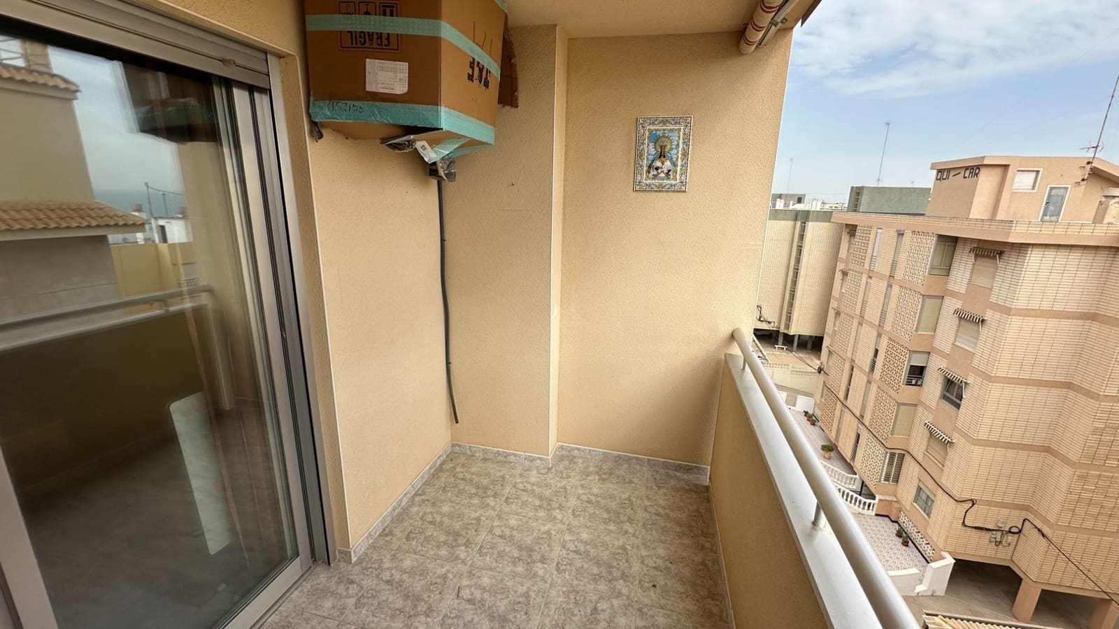 Apartamento de 2 habitaciones en Guardamar del Segura en venta con garaje - 199.000 € (Ref: 9388621)